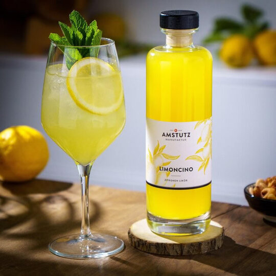 Limoncino - unser erfrischend gelber Zitronenlikör
